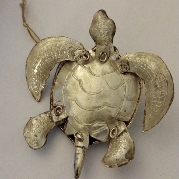 Sea Turtle Ornament - Picture 2 of 3